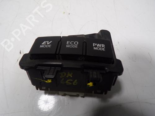 Used Switch Switch TOYOTA AURIS Estate (_E18_) 1.8 Hybrid (ZWE186_, ZWE186R, ZWE186H) (136 hp) 13897191 13897191