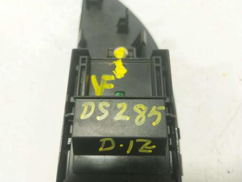Left front window switch TOYOTA COROLLA Estate (_E21_) 1.8 Hybrid (ZWE211W) | BP38602315I27 - Image 3