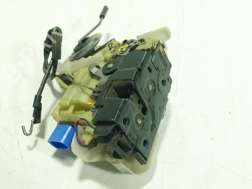 Used Front right lock VW MULTIVAN T5 (7HM, 7HN, 7HF, 7EF, 7EM, 7EN) VR6 3.2 (235 hp) 30177642
