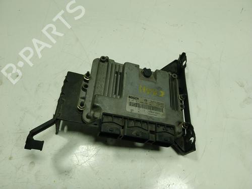 Used Engine control unit (ECU) Engine control unit (ECU) RENAULT SCÉNIC II (JM0/1_) 1.9 dCi (JM0G, JM12, JM1G, JM2C) (120 hp) 3815154 3815154