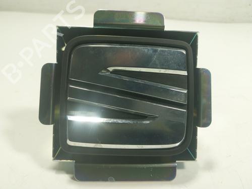 Used Tailgate handle Tailgate handle SEAT IBIZA V (KJ1, KJG) 1.0 TSI (110 hp) 17154480 17154480