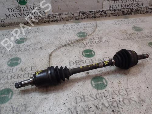 Used Left front driveshaft FIAT PUNTO (176_) 60 1.2 (176AP, 176AR, 176AQ, 176BB) (60 hp) 3825865