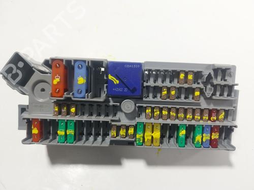 Used Fuse box Fuse box BMW 8 Coupe (G15, F92) 840 d xDrive (320 hp) 23553323 23553323