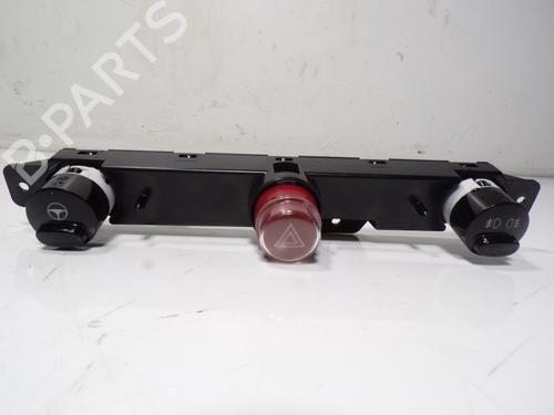 Used Warning switch Warning switch FIAT 500 (312_) 1.2 (312AXA1A) (69 hp) 11193425 11193425