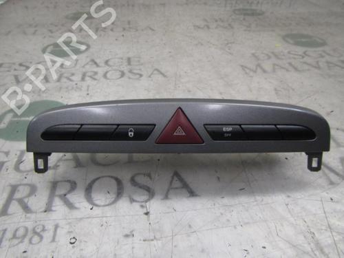 Used Warning switch Warning switch PEUGEOT 308 SW I (4E_, 4H_) 1.6 HDi (90 hp) 3830460 3830460