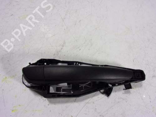 front-right-exterior-door-handle-toyota-proace-van-mdz_-2016-10160055 main image