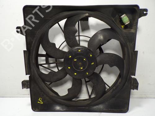 Used Radiator fan HYUNDAI i40 I (VF) 1.7 CRDi (116 hp) 13077279