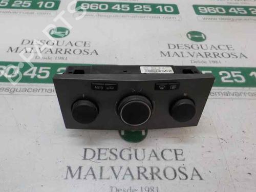 Used Climate control Climate control OPEL ASTRA H (A04) 1.7 CDTI (L48) (100 hp) 3881211 3881211