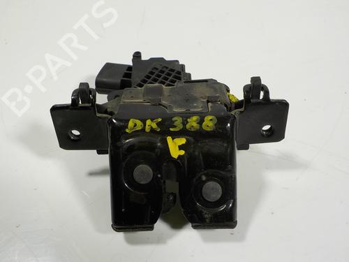 Used Tailgate lock TOYOTA YARIS (_P13_) 1.0 (KSP130_, KSP130) (69 hp) 13057075