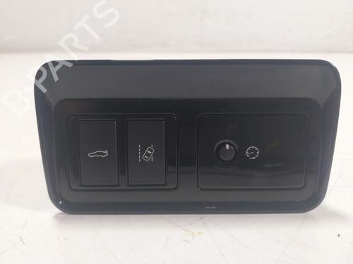 Used Tailgate handle JAGUAR XF II (X260) 2.0 D (180 hp) 19071049