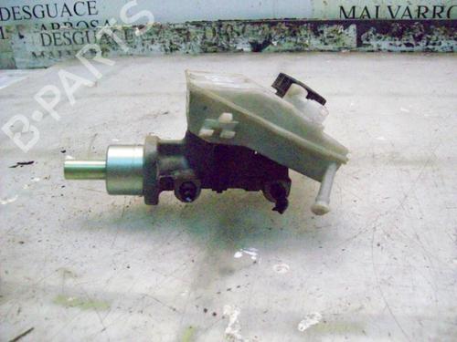 Used Brake master cylinder Brake master cylinder PEUGEOT 206 CC (2D) 1.6 16V (2DNFUF, 2DNFUR) (109 hp) 3786996 3786996
