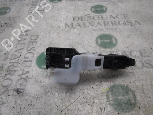 front-right-exterior-door-handle-kia-ceed-hatchback-ed-16-826651h000-2006-2007-2008-2009-2010-2011-2012-3825103 main image
