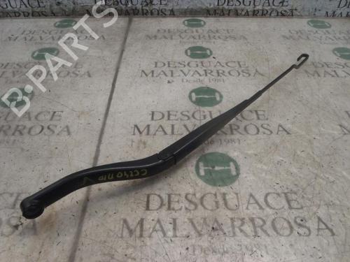 Used Front windshield wiper arm OPEL VECTRA C (Z02) 1.8 16V (122 hp) 3810813