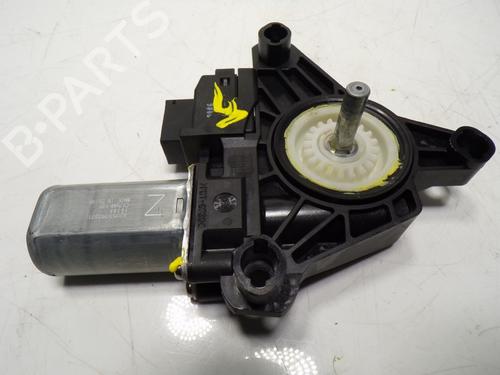 Left rear window motor MERCEDES-BENZ C-CLASS (W205) C 200 d (205.007) A2059060301 | A2059060301