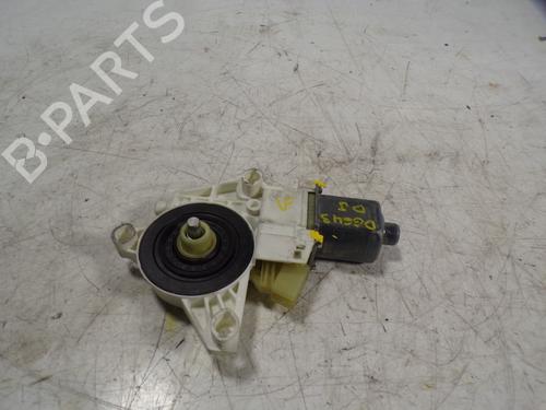 Used Left front window motor MERCEDES-BENZ C-CLASS (W204) [2007-2015]  7309151