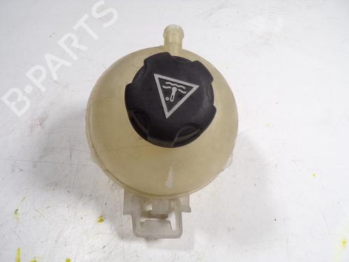 Used Expansion tank PEUGEOT 308 II (LB_, LP_, LW_, LH_, L3_) [2013-2021]  7876533