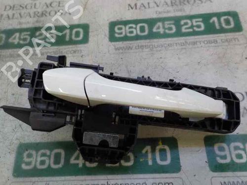 rear-right-exterior-door-handle-mercedes-benz-a-class-w176-a2047602434-2012-2013-2014-2015-2016-2017-2018-5938333 main image