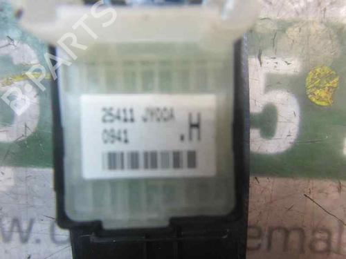 Right front window switch RENAULT KOLEOS I (HY_) 2.0 dCi (HY0K) | BP3861931I26 - Image 4
