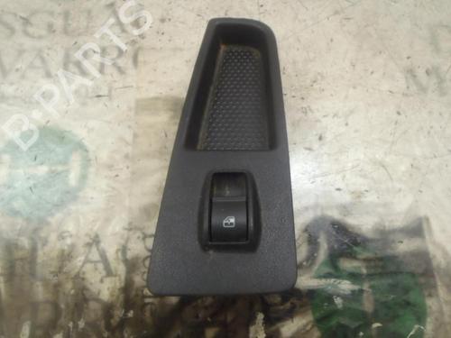 Used Right front window switch FIAT BRAVO II (198_) 1.9 D Multijet (198AXB1A) (120 hp) 3820783