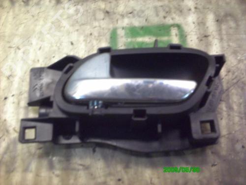 rear-left-interior-door-handle-citroen-c4-i-lc_-2004-2005-2006-2007-2008-2009-2010-2011-2012-2013-2014-3756781 main image
