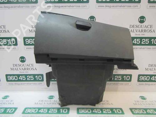 Used Glove box RENAULT MEGANE III Hatchback (BZ0/1_, B3_) 1.5 dCi (BZ0C) (90 hp) 3877403