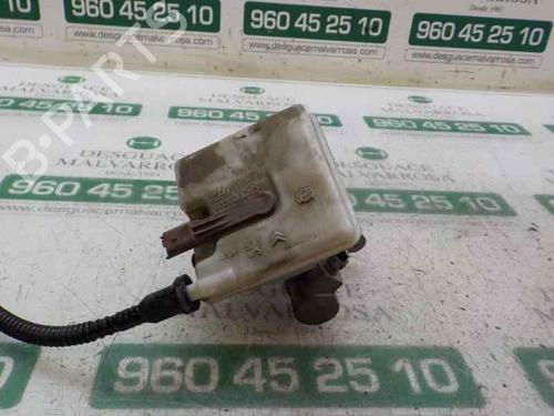 Brake master cylinder PEUGEOT 3008 I MPV (0U_) 1.6 HDi | BP4758646M77