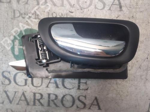 Used Front left interior door handle PEUGEOT 307 (3A/C) 2.0 HDi 90 (90 hp) 3775122
