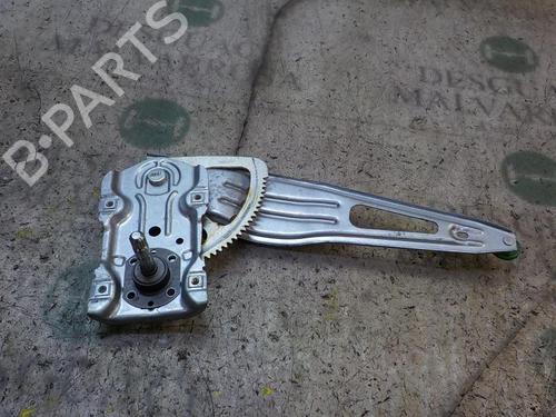 Used Rear right window mechanism Rear right window mechanism TOYOTA YARIS (_P9_) 1.4 D-4D (NLP90_, NLP90R) (90 hp) 3849981 3849981