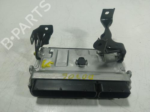 Used Engine control unit (ECU) TOYOTA COROLLA Liftback (_E11_) [1997-2002]  19310342