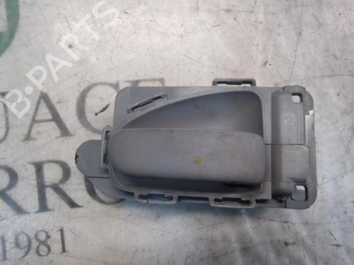 Højre bagtil invendig håndtag CITROËN XSARA PICASSO (N68) 1.6 HDi (90 hp) 3808152
