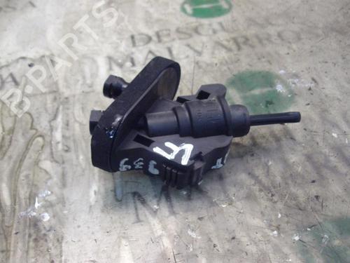 Used Clutch slave cylinder FORD FIESTA V (JH_, JD_) 1.4 TDCi (68 hp) 14263667