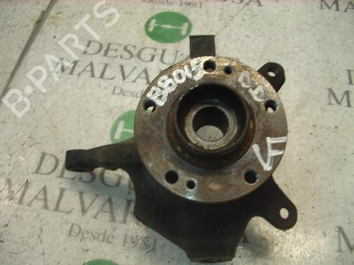 Used Right front steering knuckle RENAULT LAGUNA II (BG0/1_) [2001-2007]  3763829