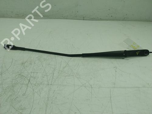 Used Front windshield wiper arm AUDI A5 Sportback (F5A, F5F) 2.0 TFSI (190 hp) 16664806