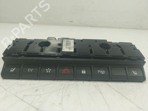 Used Switch Switch RENAULT ARKANA I (LCM_, LDN_) 1.6 E-TECH 145 (LDMU) (143 hp) 18163161 18163161