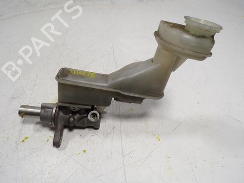 Used Brake master cylinder Brake master cylinder RENAULT KOLEOS I (HY_) 2.0 dCi (HY0K) (150 hp) 8305895 8305895