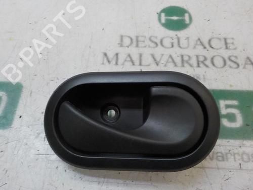 Used Front right interior door handle Front right interior door handle DACIA DUSTER (HS_) 1.6 SCe 115 (115 hp) 4003532 4003532