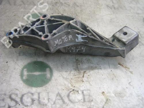 Used Engine mount Engine mount CITROËN XSARA (N1) 1.6 i (88 hp) 9086467 9086467