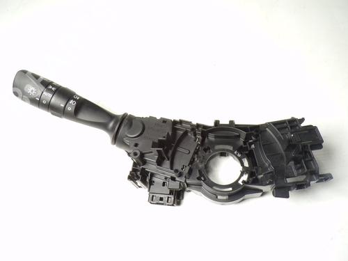 Used Headlight switch TOYOTA AURIS Estate (_E18_) 1.8 Hybrid (ZWE186_, ZWE186R, ZWE186H) (136 hp) 12204526