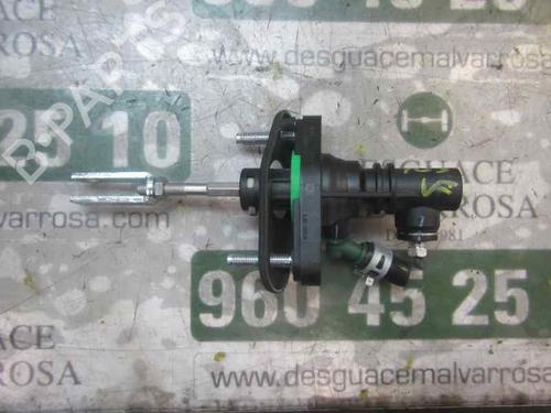 Used Clutch slave cylinder TOYOTA VERSO (_R2_) 1.6 D4-D (WAR20_) (112 hp) 14281026