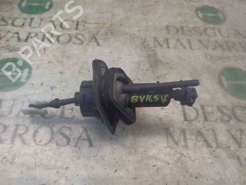 Used Clutch slave cylinder Clutch slave cylinder MAZDA 3 (BK) 1.6 DI Turbo (109 hp) 14269773 14269773