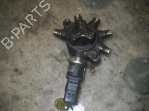Used Injection rail Injection rail 3735432 3735432