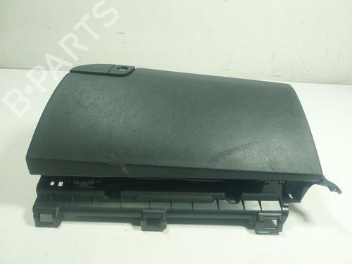 Used Glove box Glove box KIA SORENTO III (UM) 2.2 CRDi 4WD (200 hp) 19040650 19040650