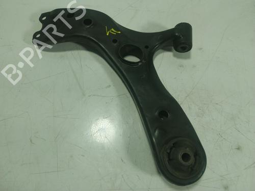 Used Left front suspension arm Left front suspension arm TOYOTA PRIUS (_W3_) 1.8 Plug-in Hybrid (ZVW30, ZVW35) (136 hp) 18318104 18318104