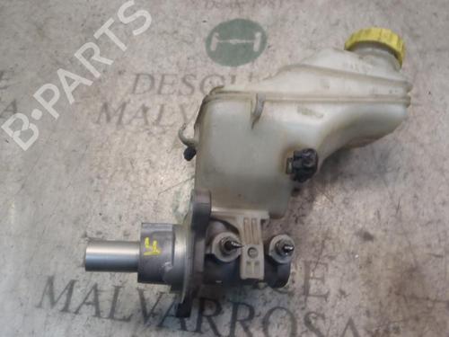 Used Brake master cylinder FIAT GRANDE PUNTO (199_) 1.4 (199AXB11, 199AXB1A, 199BXB1A, 199AXL1A) (77 hp) 3808412