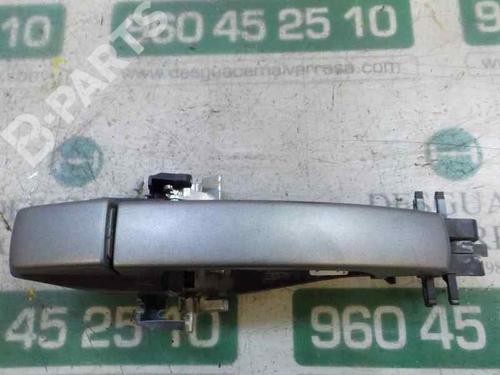 Used Rear right exterior door handle Rear right exterior door handle LAND ROVER RANGE ROVER SPORT I (L320) 2.7 D 4x4 (190 hp) 5667544 5667544
