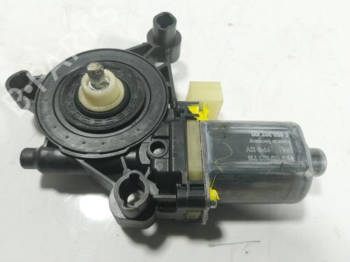 Used Right front window motor Right front window motor SKODA OCTAVIA III (5E3, NL3, NR3) 2.0 TDI (150 hp) 16663873 16663873