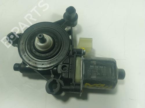 Used Right rear window motor Right rear window motor AUDI Q2 (GAB, GAG) 1.4 TFSI (150 hp) 21381960 21381960