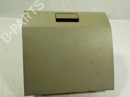 Used Glove box DODGE CALIBER 2.0 CRD (140 hp) 8129156