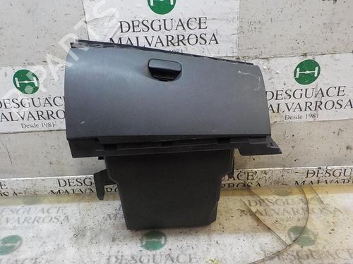 Used Glove box Glove box RENAULT MEGANE III Grandtour (KZ0/1) [2008-2016] 3851878 3851878