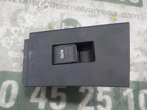 Used Right rear window switch Right rear window switch TOYOTA AURIS (_E18_) 1.8 Hybrid (ZWE186_, ZWE186R) (136 hp) 3863579 3863579